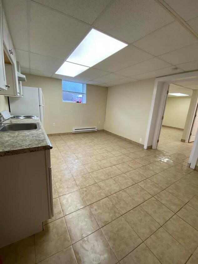 Primary Photo - 420 North St