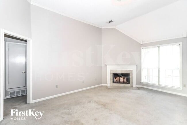 Building Photo - 726 Silver Sands Dr