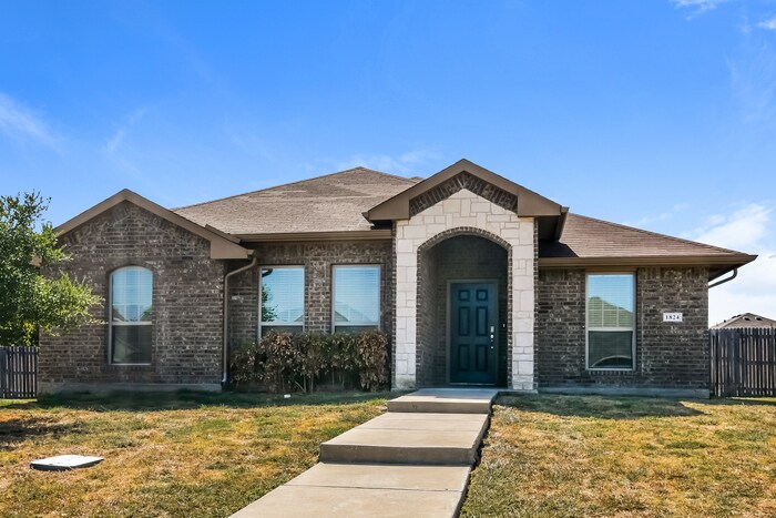 Foto principal - 1824 Ridgecrest Dr