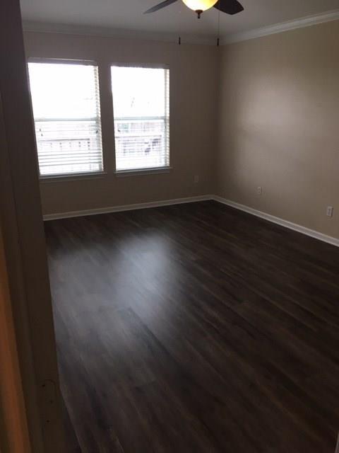 Building Photo - 501 Valjean Dr
