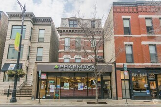 Building Photo - 2338 N Clark St