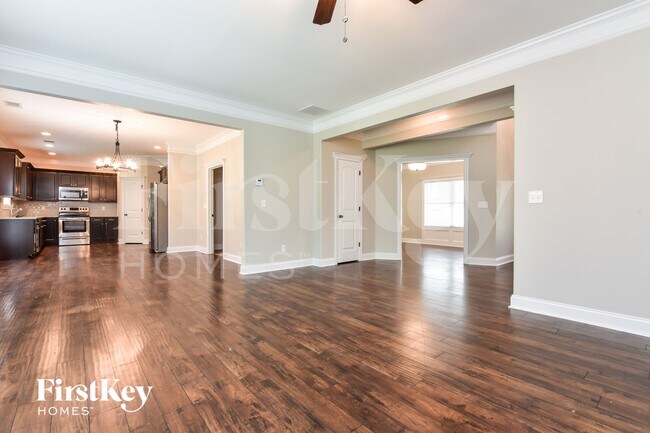 Building Photo - 2101 Braswell Ln