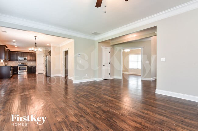 Foto del edificio - 2101 Braswell Ln