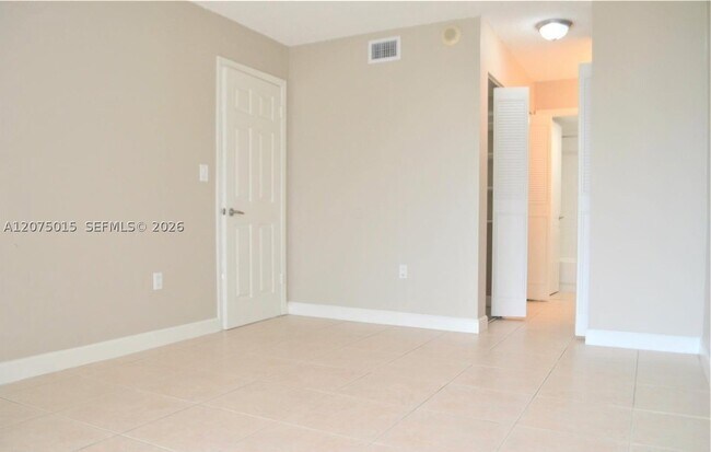 Foto del edificio - 1300 NE Miami Gardens Dr