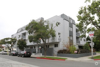 Building Photo - 463 Rexford Drive Apartments