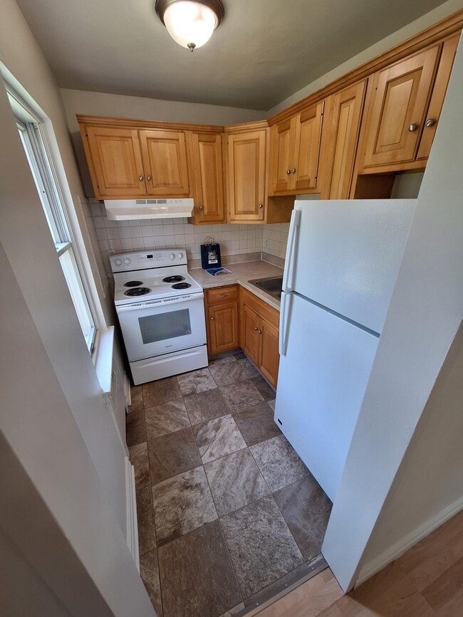 Interior Photo - Buchanan Court