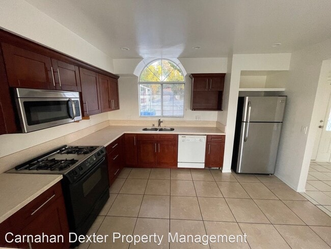 Foto del edificio - 3 br, 2.5 bath House - 5107 Cerrillos Dr.