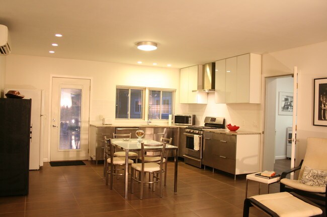 Kitchen - 304 Keener St