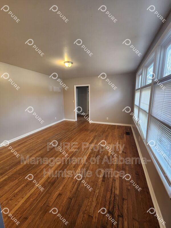 Foto del edificio - 2217 Barrywood Cir NW