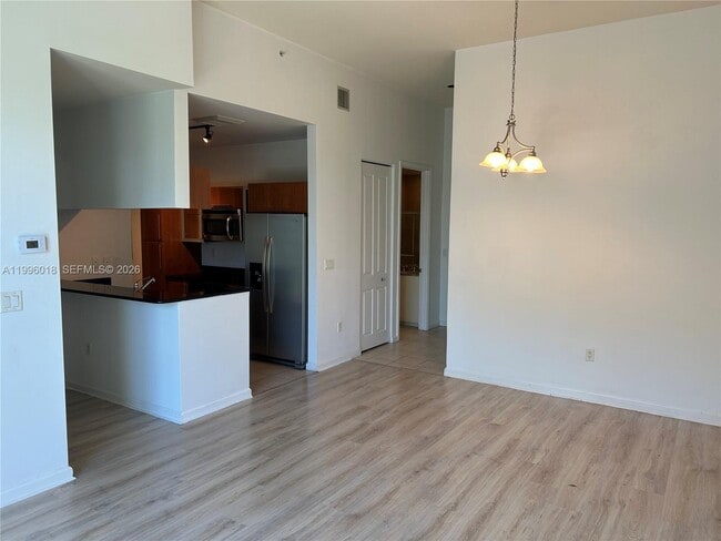 Building Photo - 600 W Las Olas Blvd