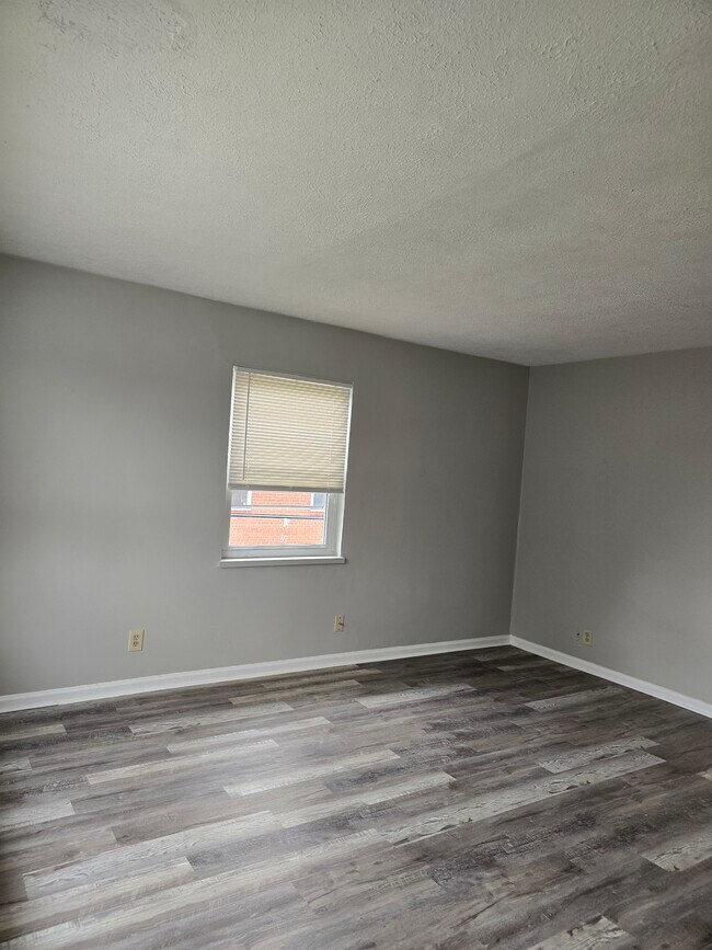 Foto del edificio - 1580 Glenbeck Ave