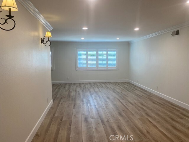 Foto del edificio - 430 Buttonwood Dr