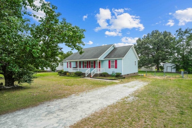 Building Photo - 105 Twin Creeks Dr