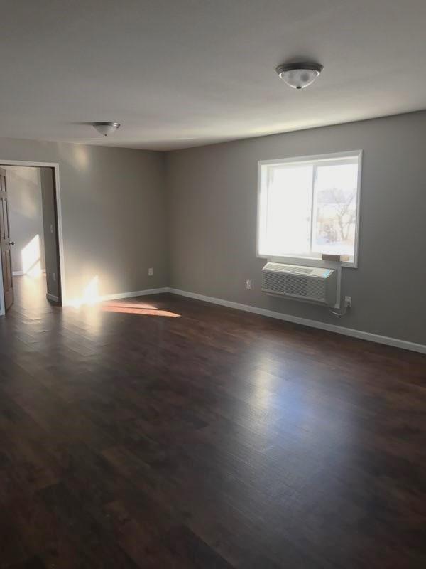 Building Photo - 3 bedroom in Alexandria MN 56308