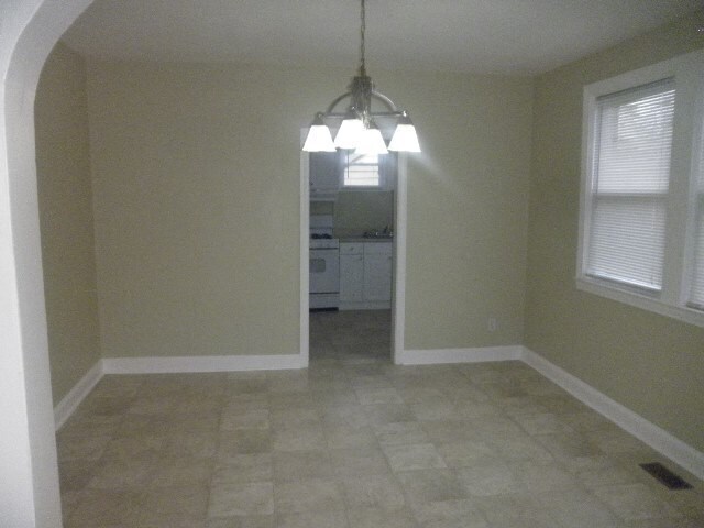 Building Photo - 3802 Biddison Ln
