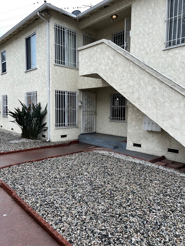 Primary Photo - 1538 Meadowbrook Ave