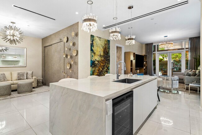 Foto del edificio - 200 SE Mizner Blvd