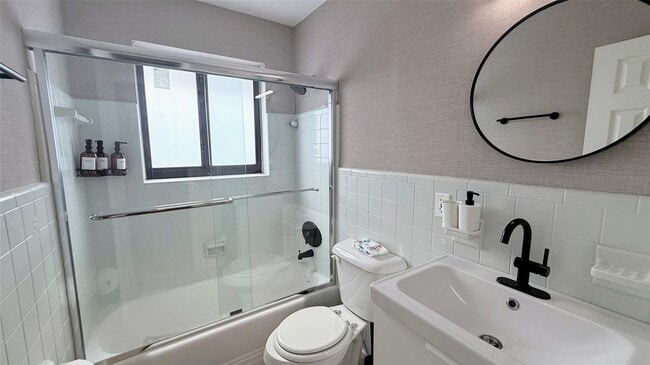 Foto del edificio - 433 NW 15th Way