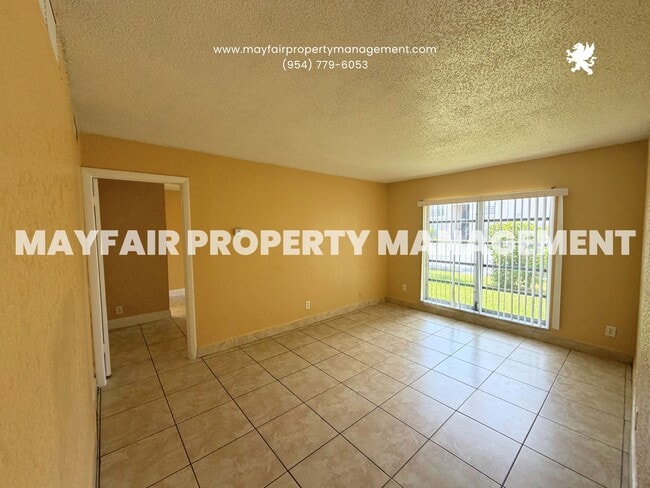 Building Photo - 4467 Treehouse Ln