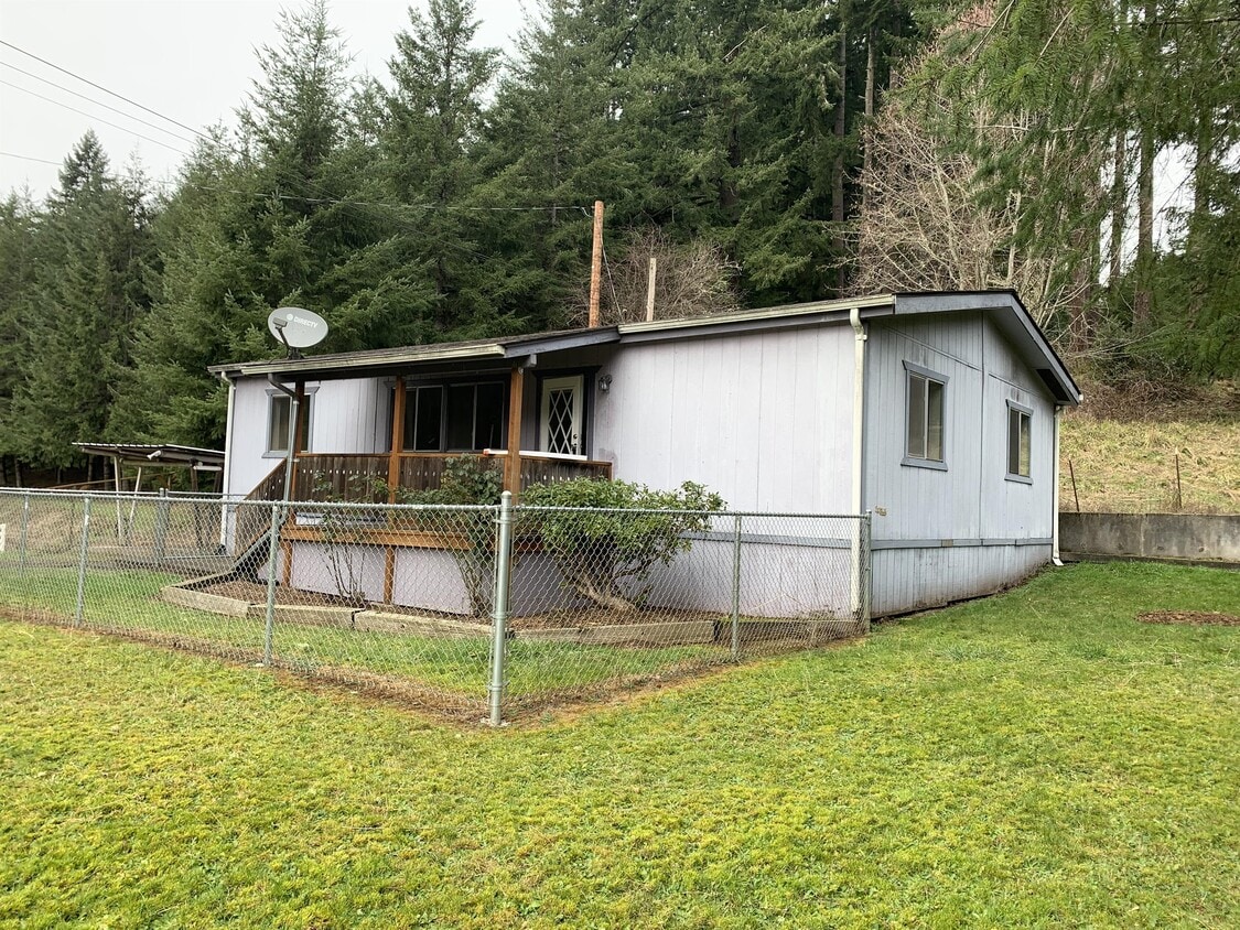 18483 Swedetown Rd, Clatskanie, OR 97016 House for Rent in Clatskanie