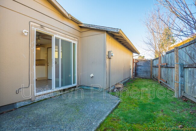 Foto del edificio - 8120 SW Thorn St
