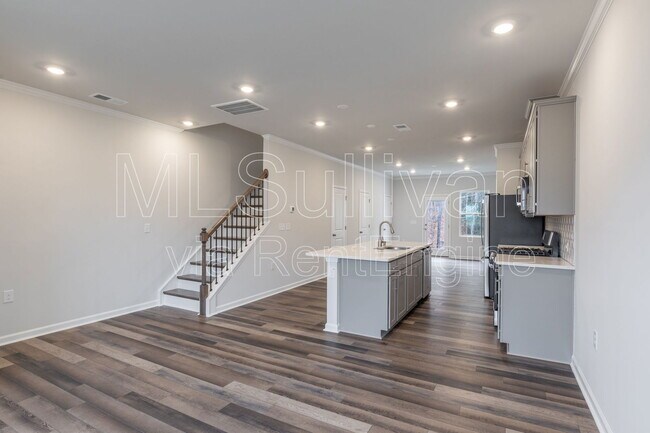 Building Photo - 5355 Arkose Dr