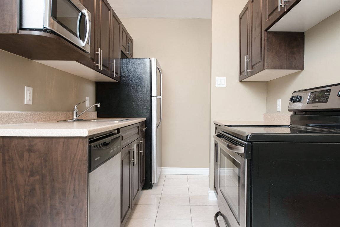 16 Edmonton Apartment Apartments - 16 Edmonton St Winnipeg, MB ...