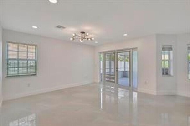 Foto del edificio - 2410 NW 137th Terrace