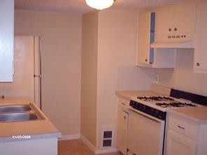 Building Photo - 5200 Lancaster Ct