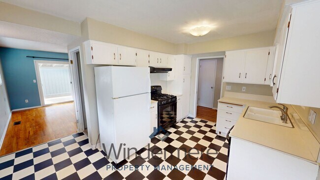 Foto del edificio - 1034 Waverly St