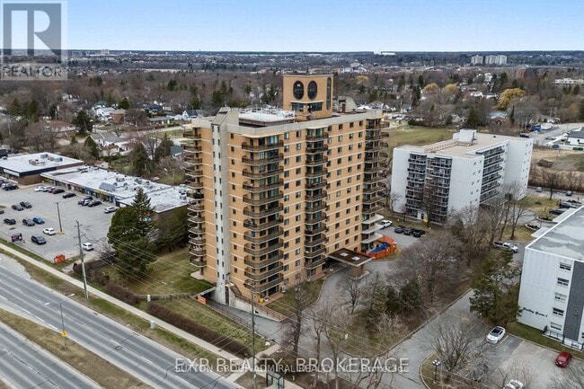 Building Photo - 257 Bath Rd