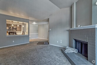 1BR, 1BA - 720 SF - Living Area - Maxwell Apartments