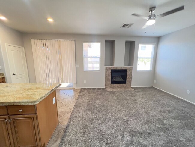 Building Photo - 4 bedroom, 3 bathroom home located in Southwest, NV!