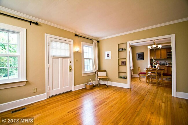 Building Photo - 4704 8th Rd N