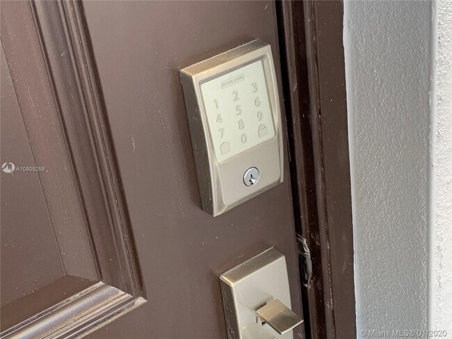 Building Photo - 330 NE 208th St