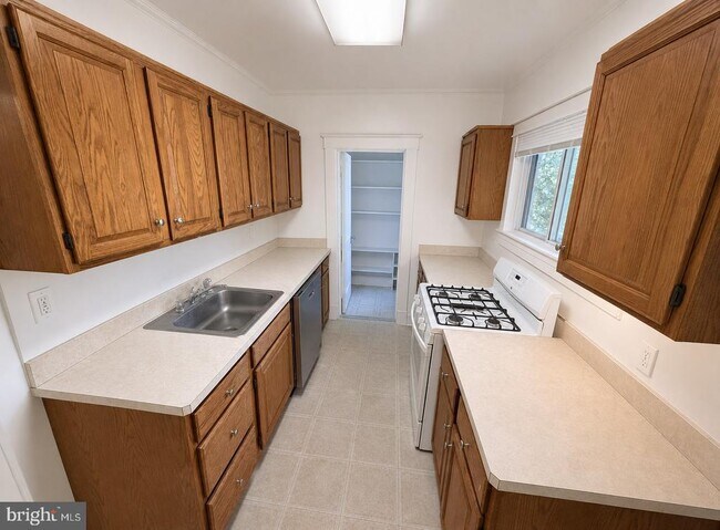 Foto del edificio - 506 Cedarcroft Rd