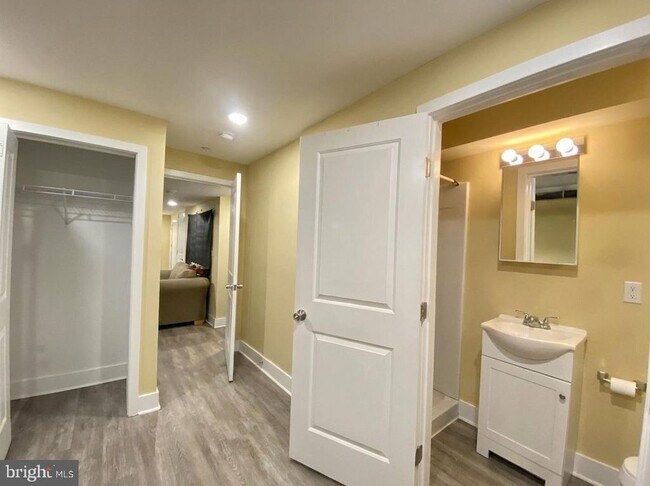 Foto del edificio - 2214 N Camac St