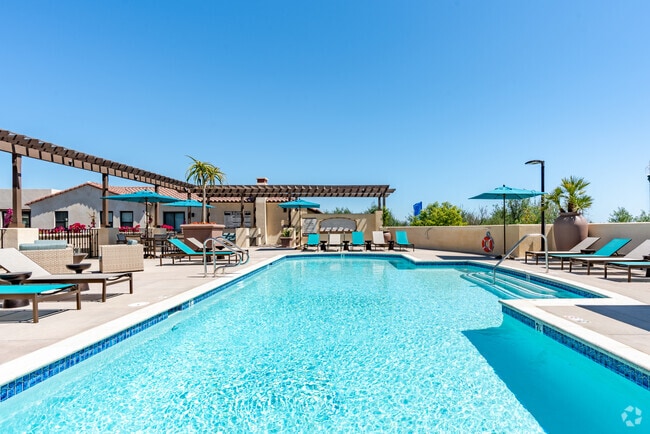 Building Photo - Parklands Apartments