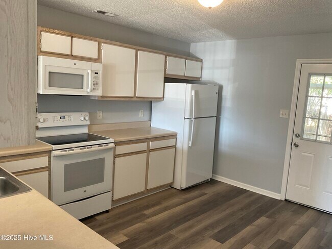 Foto del edificio - 109 Fairwood Ct