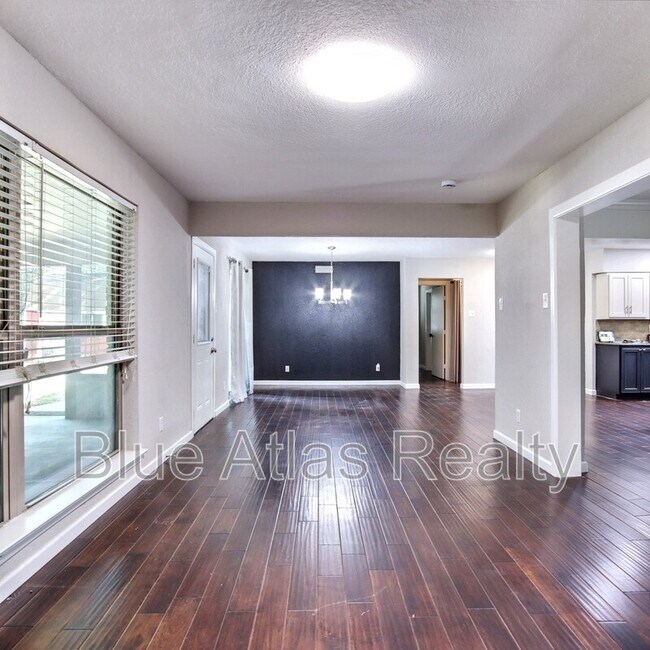 Foto del edificio - 1520 Sunnybrook Dr