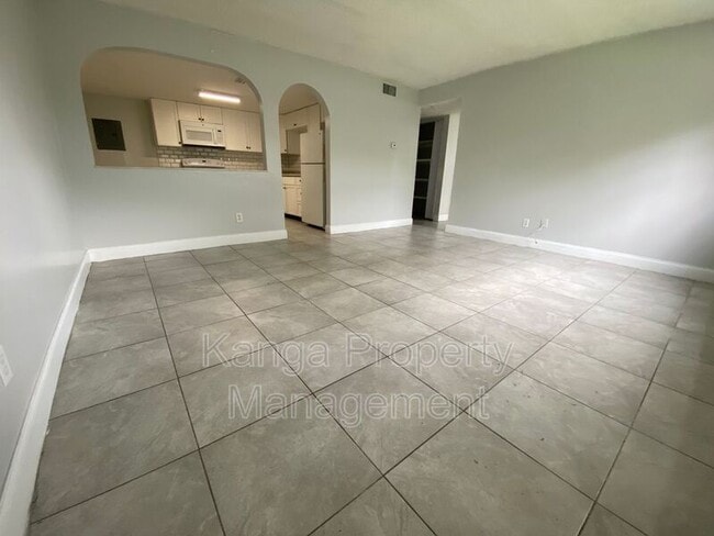 Photo - 3204 Louisiana Ave Apartment