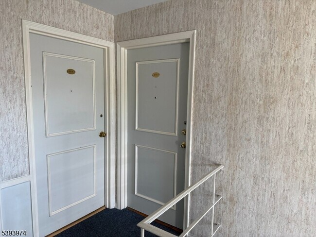 Foto del edificio - 245 Passaic Ave