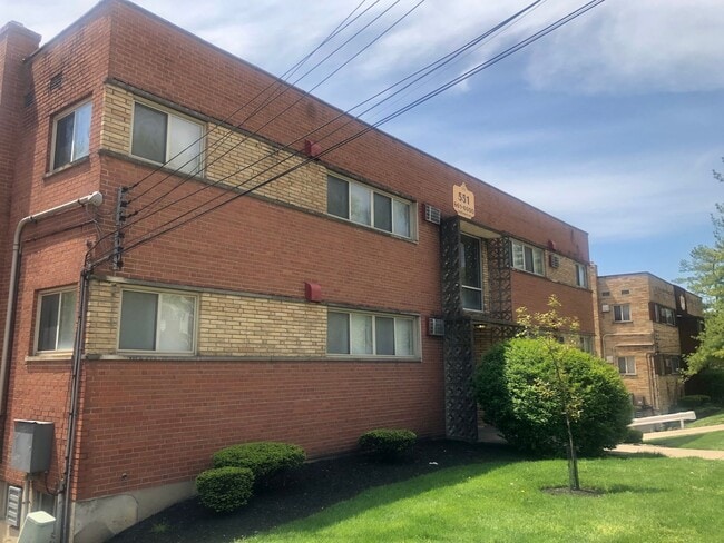 Foto del edificio - 551 Lowell Ave