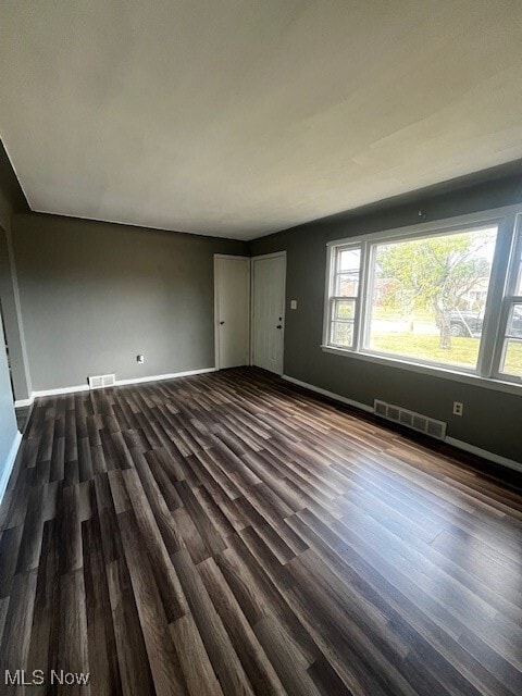 Building Photo - 2037 Brownlee Ave
