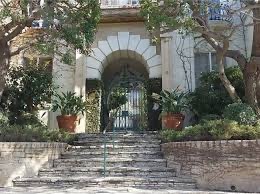 Foto principal - 450 N Sycamore Ave