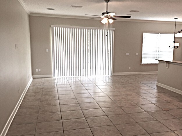 Building Photo - 908 Athlone Ln