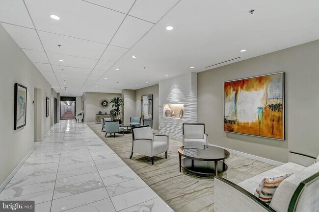 Foto del edificio - 5101 River Rd