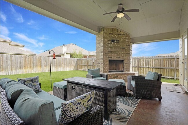 Foto del edificio - 2524 Warkworth Ln