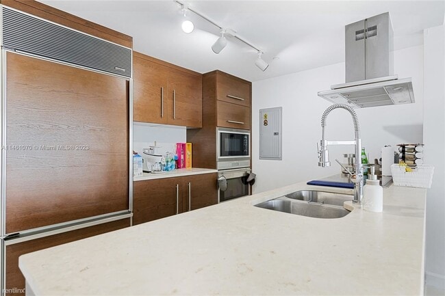 Building Photo - 2 br, 2 bath House - 495 Brickell Ave