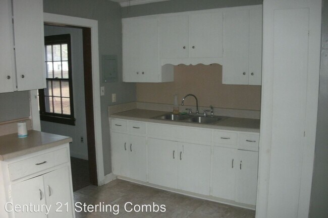 Foto del edificio - 4 br, 1.5 bath House - 1328 Hill Street